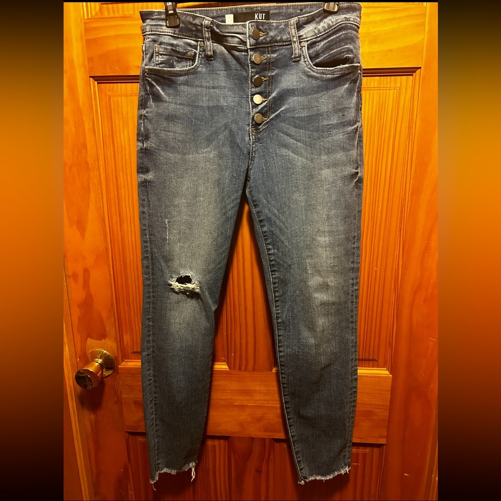 Kut from the Kloth button fly raw hem distressed skinny jeans size 10